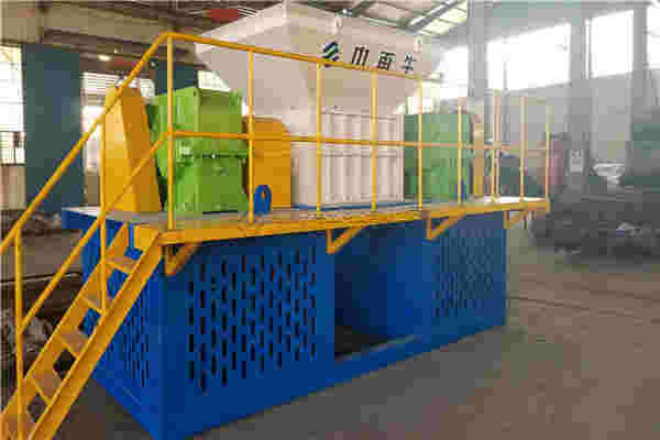 撕碎機(jī)出現(xiàn)搖晃不要慌，這樣補(bǔ)救很有效